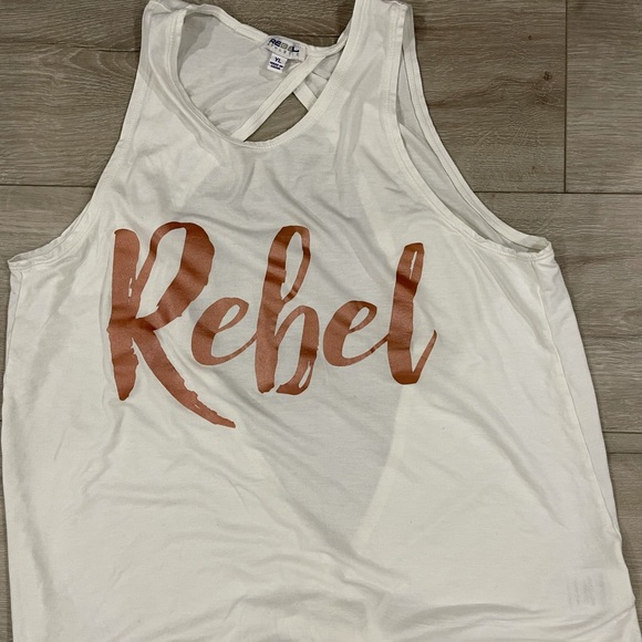Rebel Tank - Picture 2 of 2